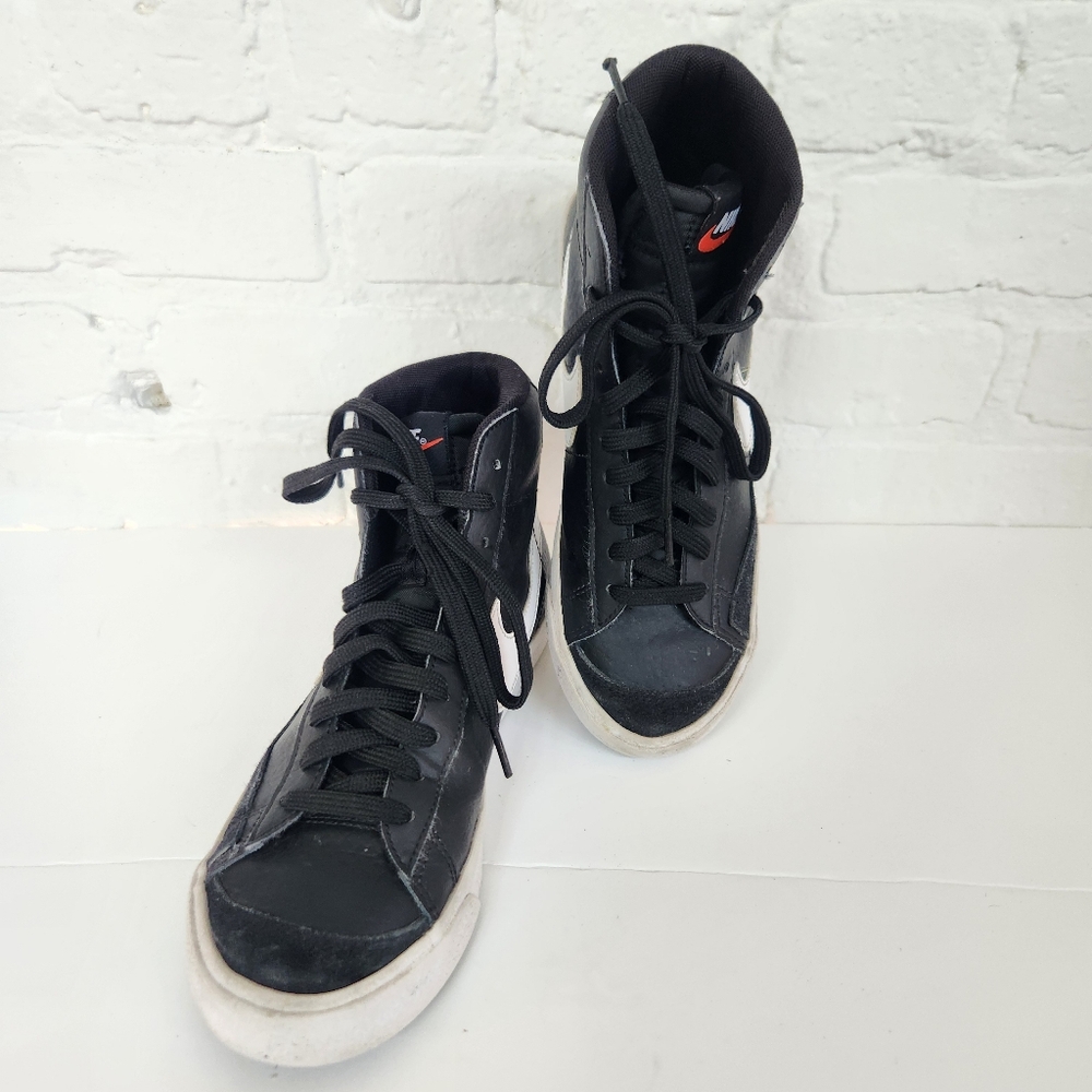 Nike Youth Mid '77 Big Kids Style